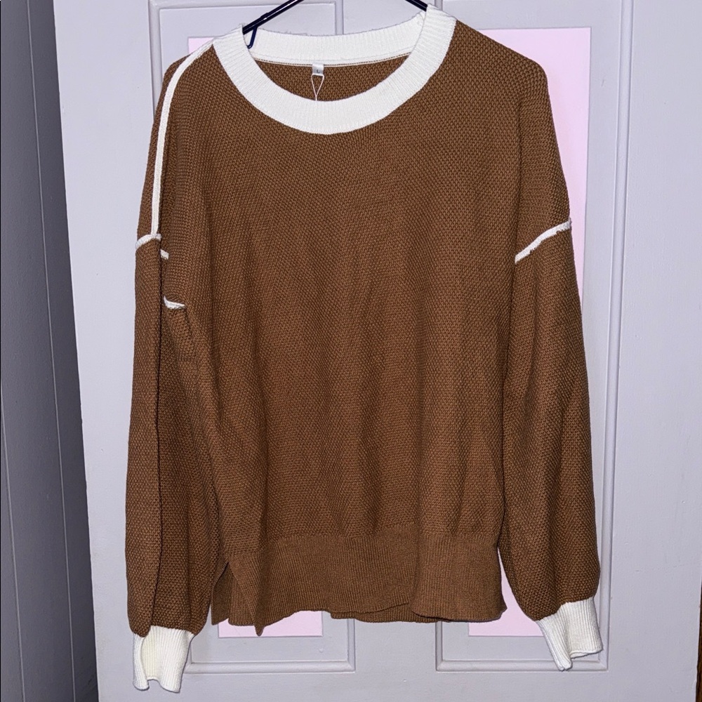 NWT brown and white crew neck sweater